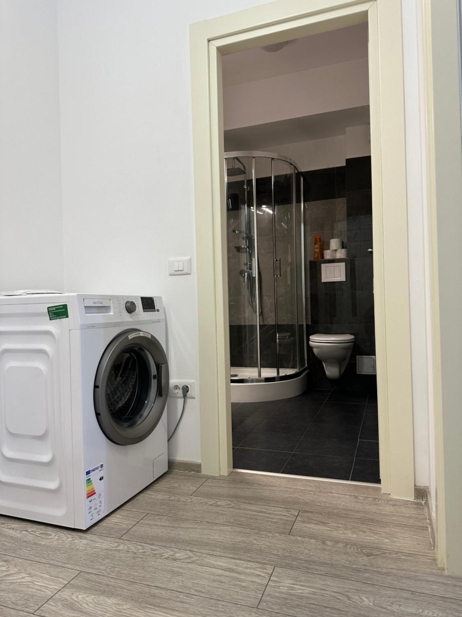Renting Solutions Studio ياش المظهر الخارجي الصورة